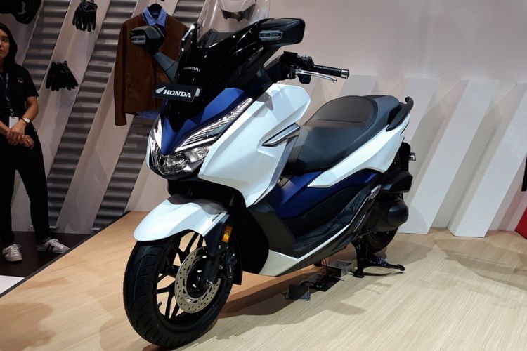 Honda Forza 250, skutik terbaru AHM, meluncur di GIIAS 2018.