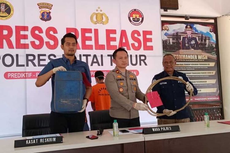 Polisi mengamankan pengetap BBM bersubsidi di Kutai Timur (Kutim).