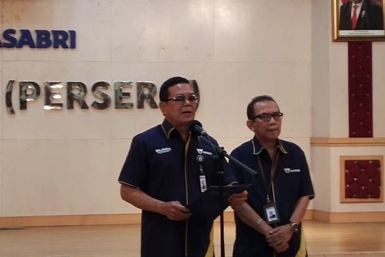 Mantan Direktur Utama PT Asabri Sonny Widjaja.