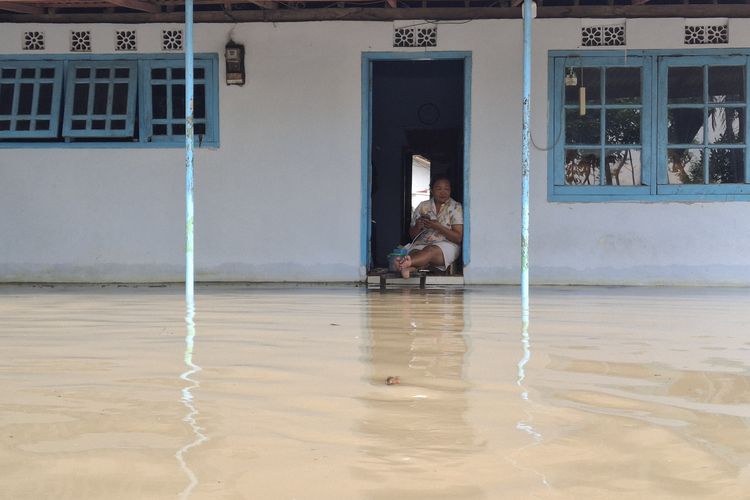 Banjir Melanda 2 Desa di Lumajang, Ribuan Rumah Terendam