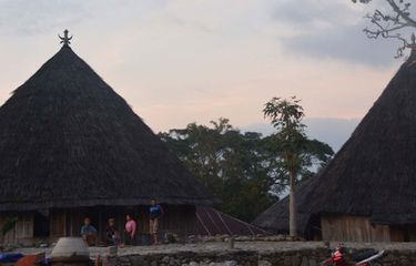 Mbaru Gendang Ruteng Puu, Kampung Adat Tertua di Flores Barat ...