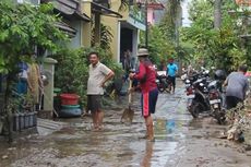 Wali Kota Solo Suruh Aparat Pemda Bantu Bersihkan Lumpur di Rumah Warga