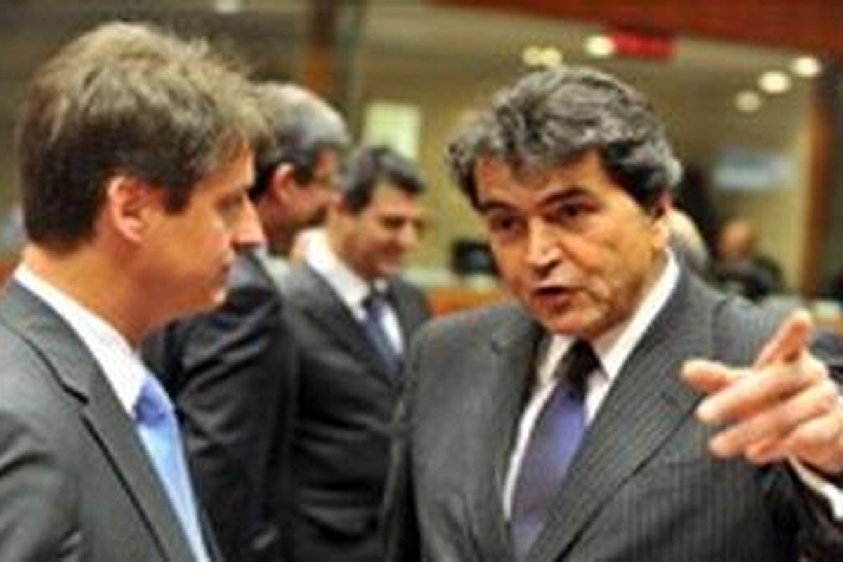 Pierre Lellouche (kanan)