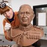Patung Raja Charles dari 2.875 Cokelat, Beratnya 23 Kilogram