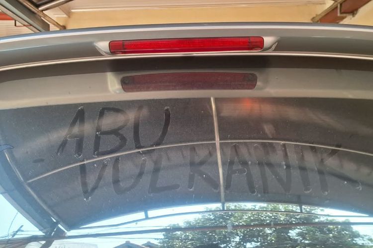 Selain Merusak Bodi, Ini Dampak Buruk Abu Vulkanik pada Mobil