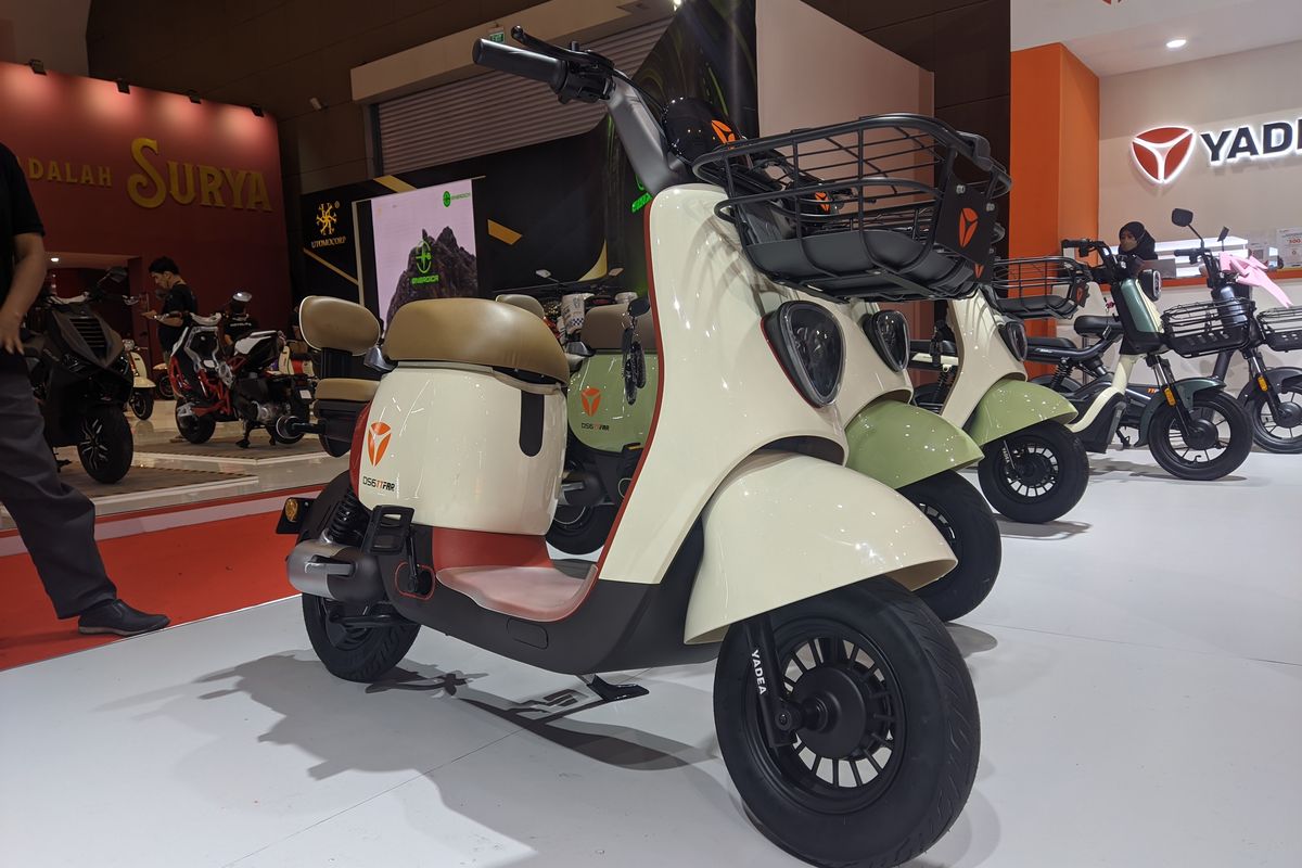 Sepeda listrik Yadea Minio yang hadir di IIMS 2023