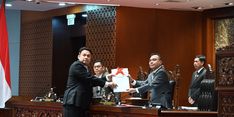 DPR RI Resmi Sahkan RUU Penyesuaian Pidana Jadi UU