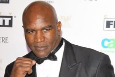 Tak Mau Kalah dari Tyson, Holyfield Juga Unjuk Kebolehan di Instagram