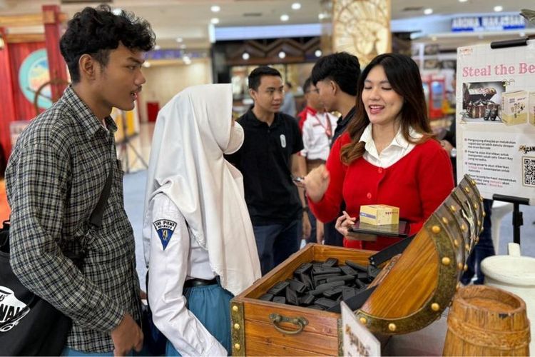 AHM menghadirkan unit kolaborasi paling ditunggu, yakni Honda BeAT One Piece Tahilalats Edisi Spesial dengan desain eksklusif karakter Roronoa Zoro dan Vinsmoke Sanji.