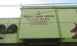 Berkat Dana BOS, Guru di Pekanbaru ini Bisa Cicil Laptop untuk Tunjang KBM