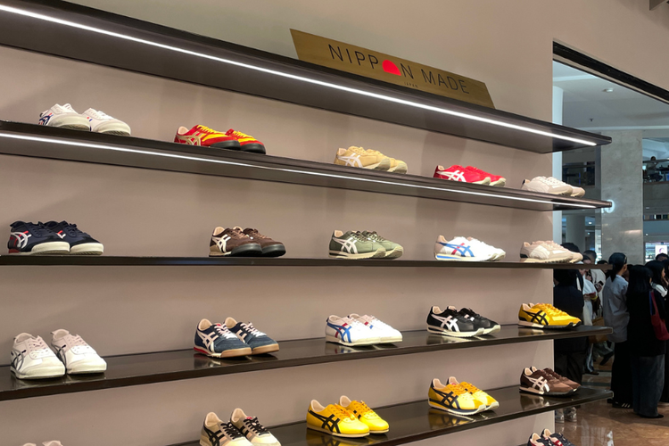 Lini Nippon Made Onitsuka Tiger di Plaza Senayan