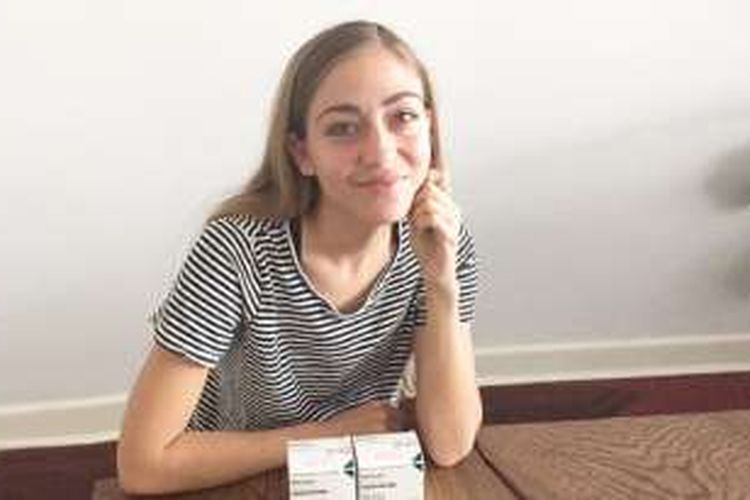 Chloe Christos, 27, mengalami menstruasi selama 5 tahun tanpa henti sejak usia 14 tahun.