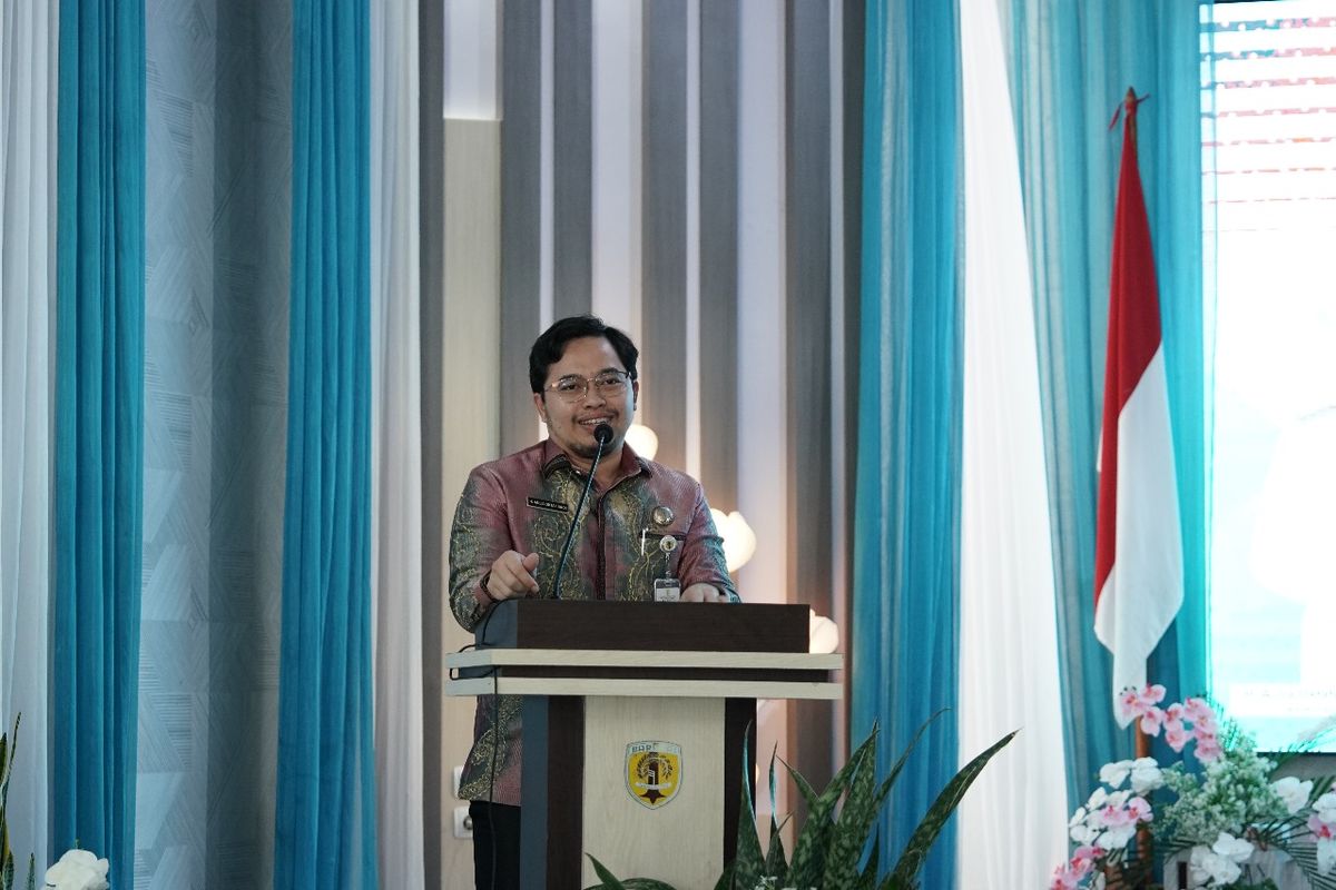 Bupati Hulu Sungai Tengah (HST) Aulia Oktafiandi saat menghadiri acara puncak perayaan Hari Kesatuan Gerak (HKG) ke-52 TP PKK Tingkat Kab HST di Pendopo HST, Kamis, (25/4/2024).
