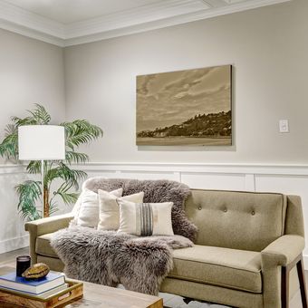 Ilustrasi sofa di ruangan sempit
