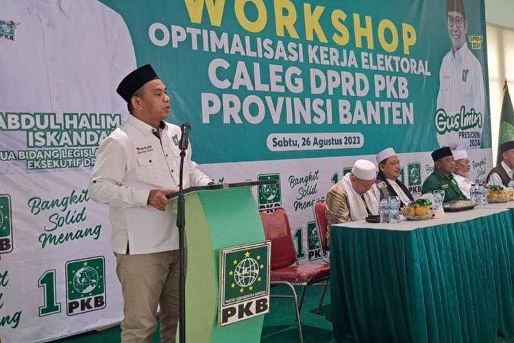 Ketua Lembaga Pemenangan Pemilu DPW PKB Banten Syafrudin menanggapi tiga caleg membelot dukungan capres dan cawapres