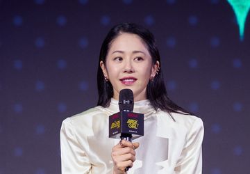 Ibu Aktor Cilik Ungkap Go Hyun Jung Selamatkan Putranya yang Hampir Terseret Ombak
