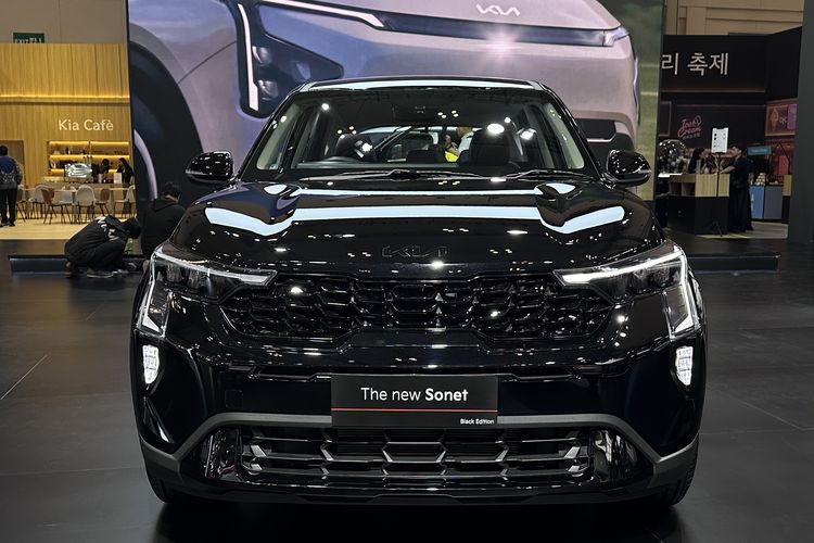 Kia Luncurkan Carens & Sonet Limited Black Edition di GIIAS 2026