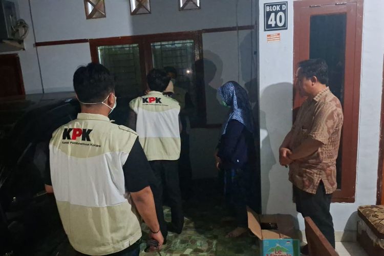 KPK Geledah Rumah Pejabat PUPR Kota Bengkulu