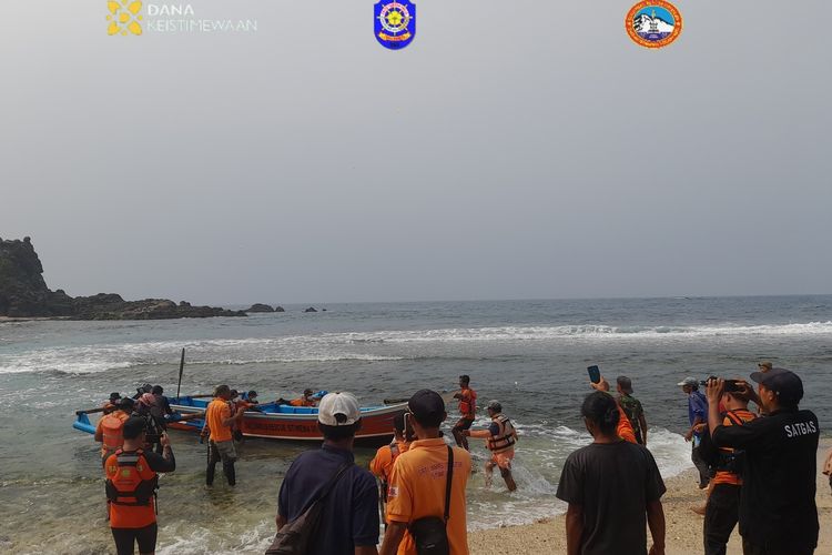 Mancing Gurita di Sekitar Pantai Watu Lumbung, Nelayan di Gunungkidul Ditemukan Tewas Tenggelam