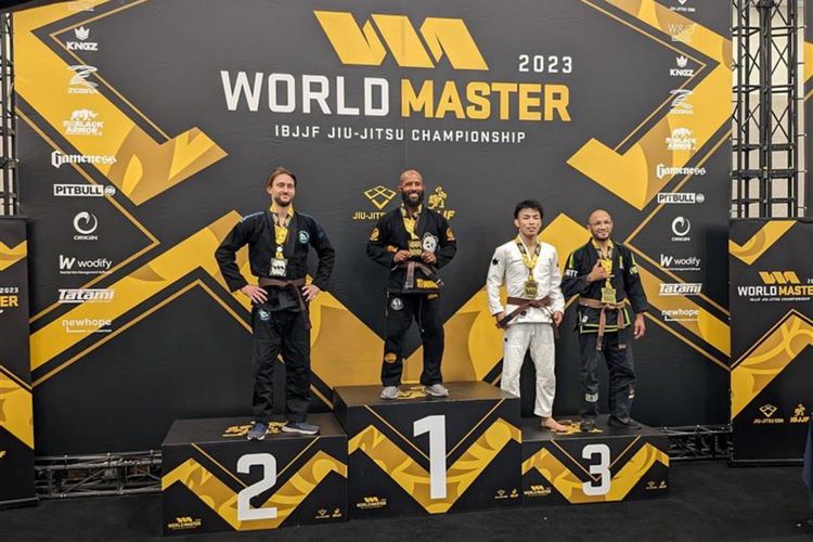 Demetrius Johnson meneruskan prestasi gemilangnya dengan sebuah medali kemenangan di ajang IBJJF Masters Worlds di Las Vegas, Amerika Serikat, pada Kamis (31/8/2023).