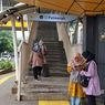 Halte Palmerah Tak Lagi Bau Pesing, tapi Pejalan Kaki Keluhkan JPO Tak Ramah Lansia