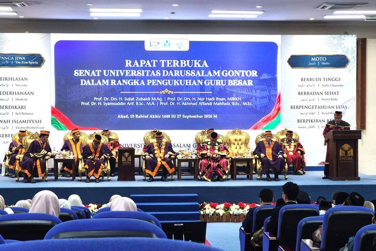 Unida Gontor Kukuhkan 4 Guru Besar, Rektor: Ke Depan Kita Akan Panen Guru Besar