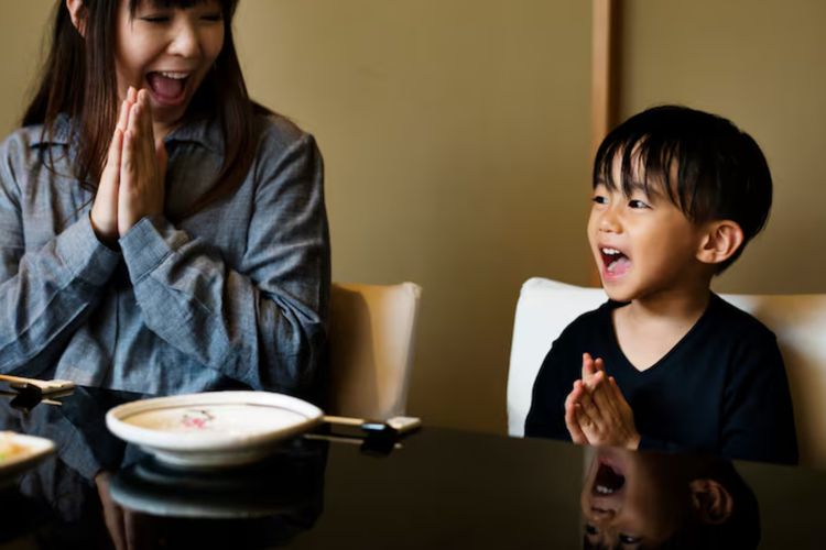 Cancer, Leo, hingga Pisces dikenal punya ikatan emosional kuat dengan anak-anak. Ini 7 zodiak yang alami dalam merawat dan bermain dengan anak.