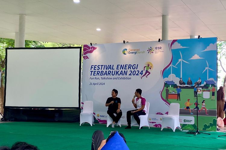 Talkshow acara Festival Energi Terbarukan 2024 di Tebet Eco Park, Jakarta Selatan, Minggu (21/4/2024). 