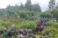 Sambil Todong Senjata, Tentara Belarus Usir Pengungsi Afghanistan ke Polandia