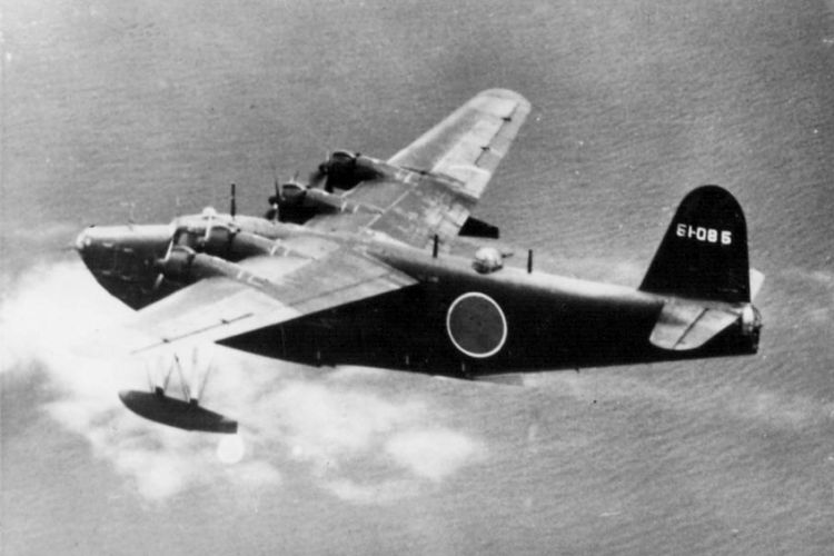 Sebuah pesawat amfibi Kawanishi H8K milik AL Jepang yang kerap disebut Landak Terbang oleh para pilot Sekutu.