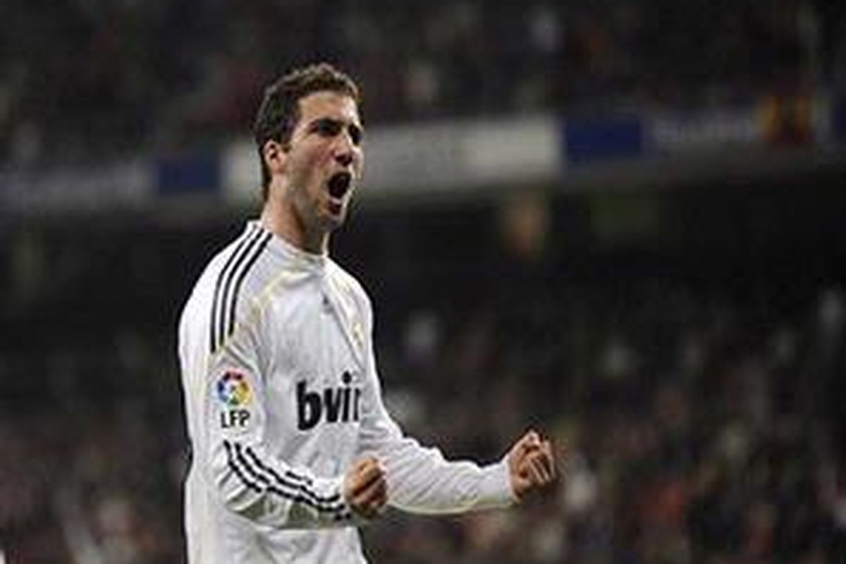 Penyerang Real Madrid, Gonzalo Higuain.