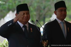 Gibran Tersentak Dengar Tembakan Penghormatan di Pemakaman Try Sutrisno 