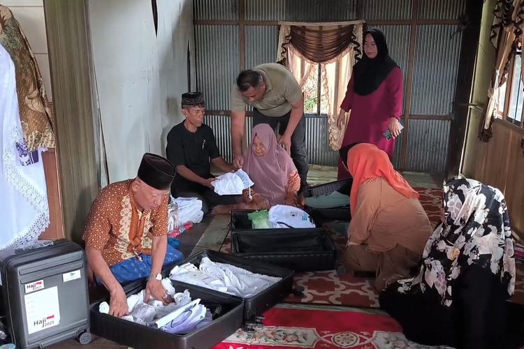 Rahman Geter, calon haji 2025 asal Polewali Mandar, siap berangkat pada 7 Mei 2025. Usianya sudah 99 tahun tapi masih bugar untuk berangkat haji.
