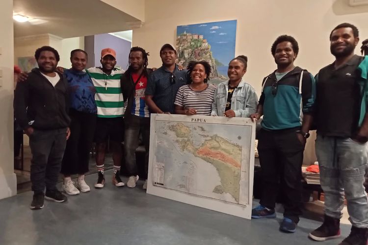 Siswa Papua Barat berharap dapat memperoleh keterampilan baru dengan belajar di Australia.