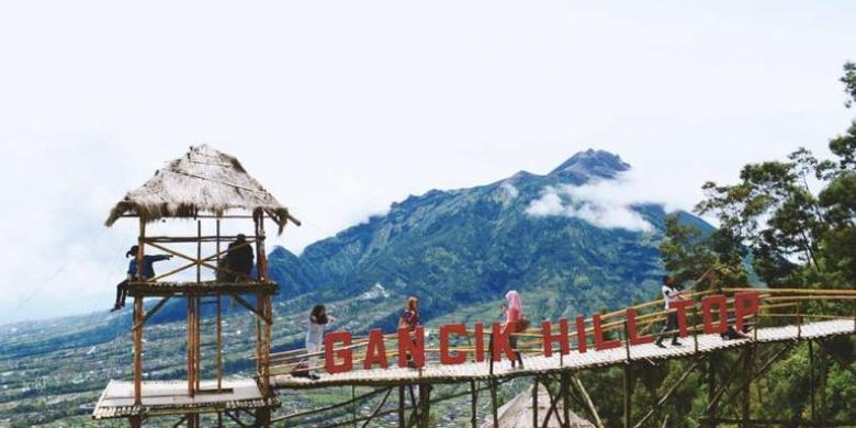 Bukit Gancik adalah tempat wisata untuk melihat Gunung Merapi di Boyolali, Jawa Tengah. 