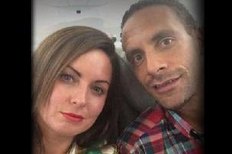 Rio Ferdinand dan mendiang sang istri Rebecca Ellison.