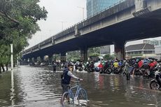 Jalan Ahmad Yani Pulogadung Terendam Banjir Setinggi 50 Sentimeter, Arus Lalu Lintas Tersendat