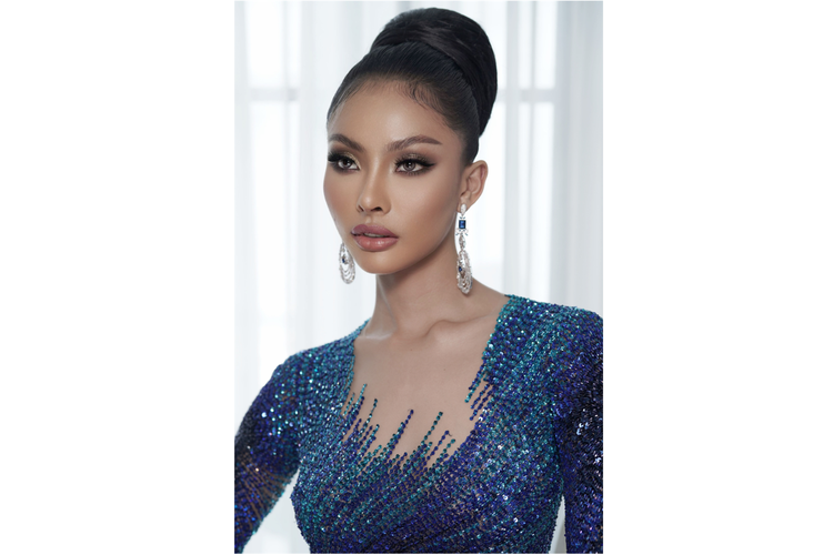 Model Andina Julie yang terpilih sebagai Miss Grand Indonesia 2022.