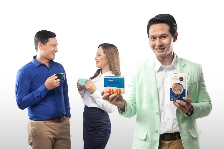 Mengonsumsi suplemen menjadi nikmat dengan Nutrafor Gold Coffee.