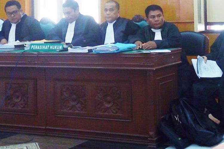 Sidang kasus penipuan dengan terdakwa Ramadhan Pohan dan Savita Linda Hora Panjaitan (berkas terpisah) di Pengadilan Negeri Medan, Rabu (8/2/2017)
