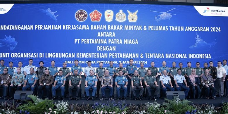 PT Pertamina Patra Niaga (PPN) bersama dengan Unit Organisasi di lingkungan Kementerian Pertahanan (Kemenhan) Republik Indonesia (RI) dan Tentara Nasional Indonesia (TNI) menandatangani Perjanjian Kerja Sama (PKS) Jual Beli Bahan Bakar Minyak (BBM) dan Pelumas Tahun Anggaran (TA) 2024.
