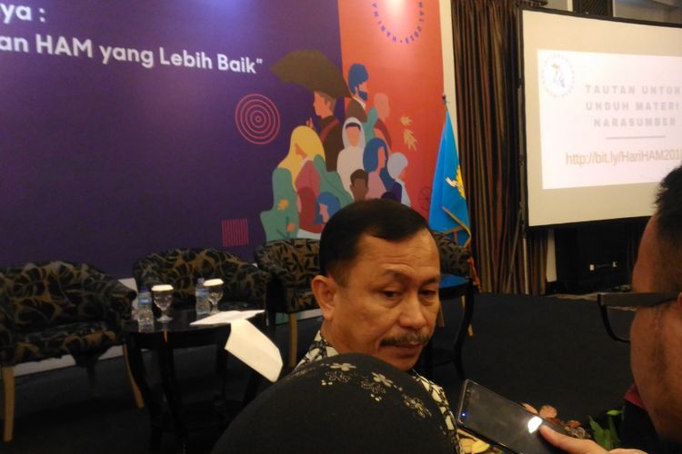Ketua Komnas HAM Ahmad Taufan Damanik dalam acara peringatan Hari HAM Internasional ke-70 di Hotel Royal Kuningan, Jakarta, Senin (10/12/2018). 