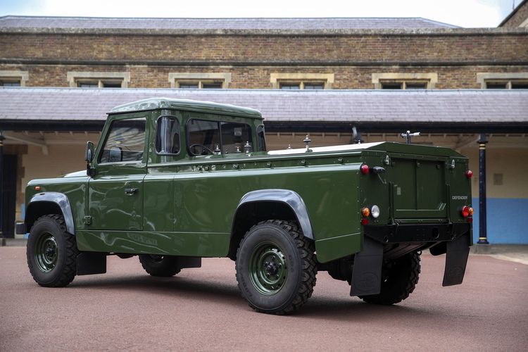 Land Rover Jaguar yang akan dipakai untuk mengangkut peti mati Pangeran Philip pada Sabtu (17/4/2021). Mobil ini difoto di Kastil Windsor, Berkshire, Inggris, pada Rabu (14/4/2021).