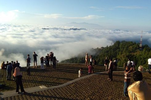 Lolai To Tombi Negeri di Atas Awan, Wisata Toraja: Daya Tarik, Harga Tiket, dan Rute