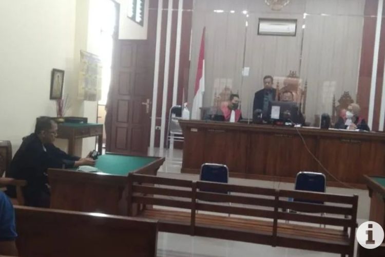 Sidang kasus sabu-sabu di Pengadilan Negeri Tanjungkarang. Bandarlampung, Selasa, (21/6/2022), dengan terdawa M Sulton. 