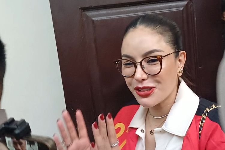 Nikita Mirzani dan Marwah Profesi Advokat