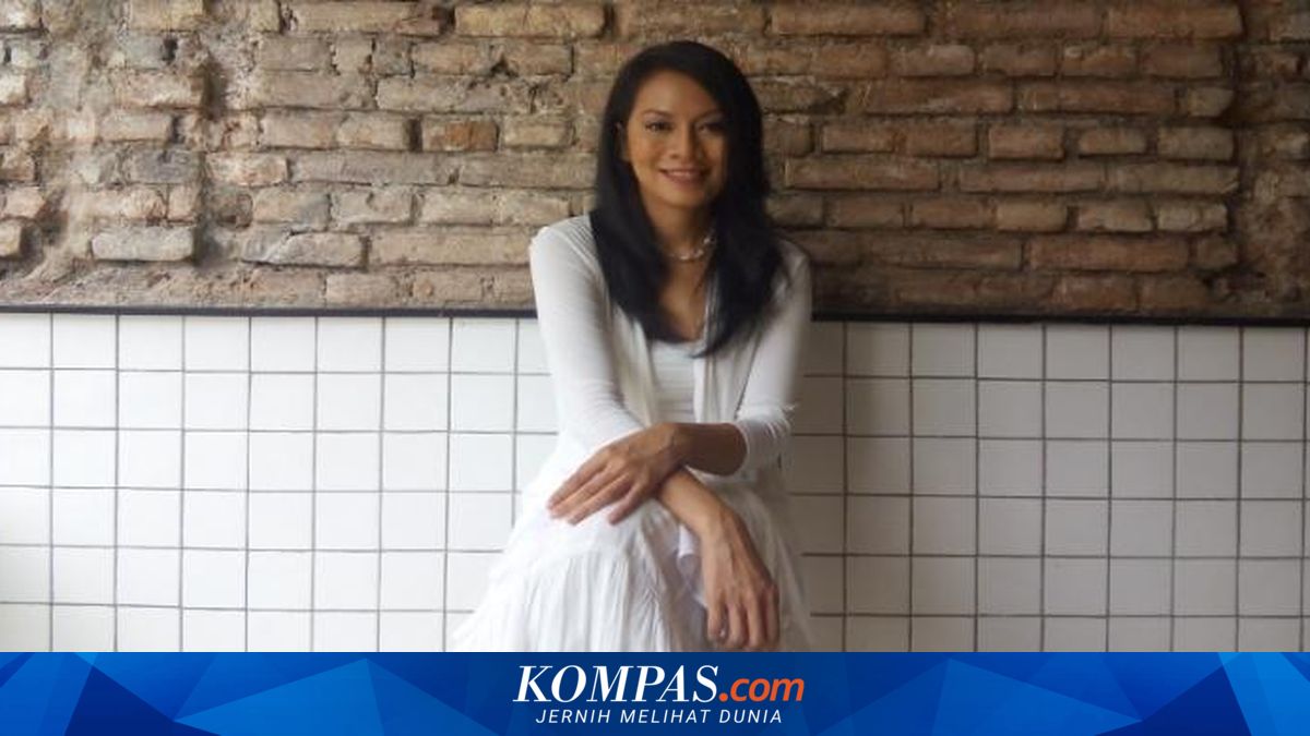 Biodata Dewi Lestari