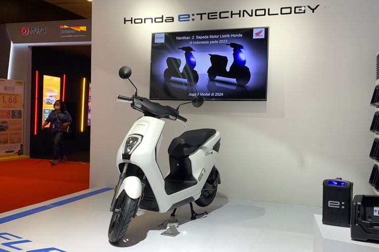 Motor Listrik Honda di IIMS 2023