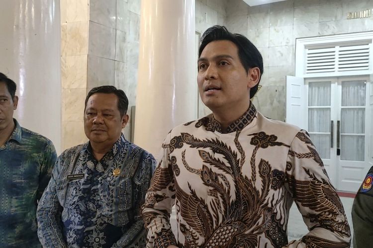 Demo Petambak Indramayu Berujung Anarkis, Bupati Lucky Hakim: Itu PSN, Kenapa Merusak Alun-alun?