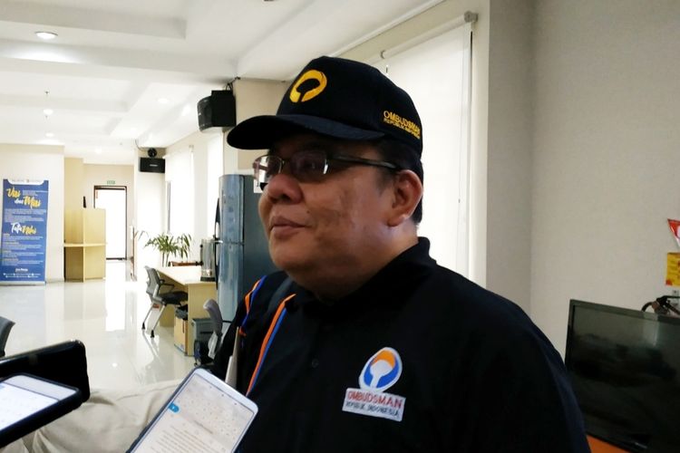 Komisioner Ombudsman Republik Indonesia, Adrianus Meliala di Posko Pemantauan Arus Mudik-Balik Natal-Tahun Baru 2019-2020, Jakarta Timur, Sabtu (28/12/2019).